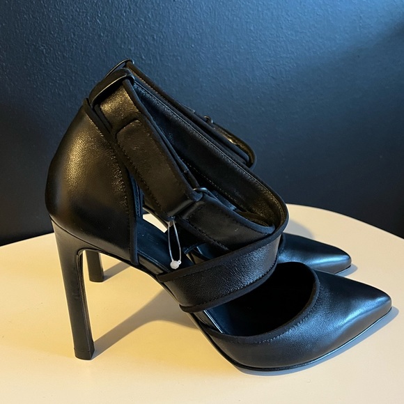 ATELJE 71 Quasar Criss-Cross Black Pointed Toe Heel - Picture 4 of 6